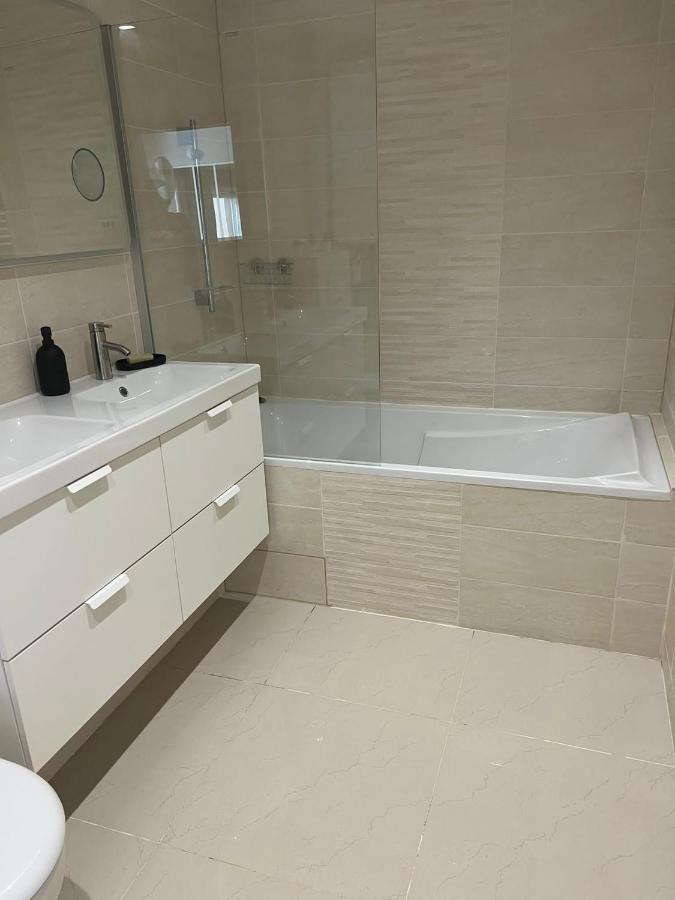 App 1 Centre , 6 Personnes Apartment