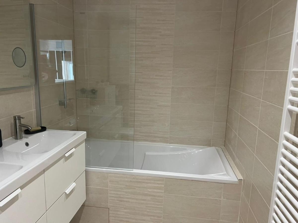 App 1 Centre , 6 Personnes Apartment